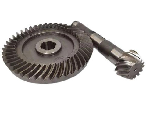 Kleine spiraalvormige hoekige bevelversnelling CNC-bewerking Transmissiewiel Hypoïde pinion
